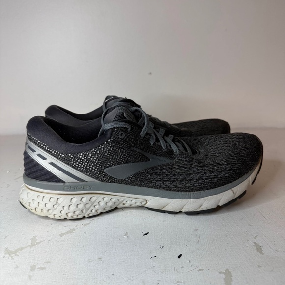 Brooks Mens Ghost 11 1102881D003 Gray Running Shoes Sneakers - Picture 2 of 9